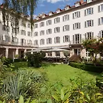 Elephant Weimar, Autograph Collection