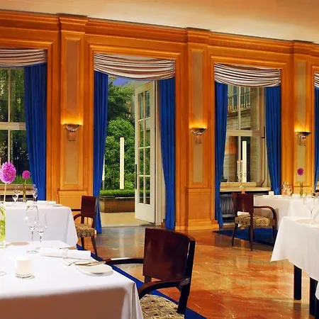 Elephant Weimar, Autograph Collection Hotel