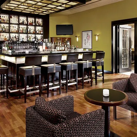 Otel Elephant Weimar, Autograph Collection 5*