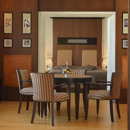 Elephant Weimar, Autograph Collection Otel 5*