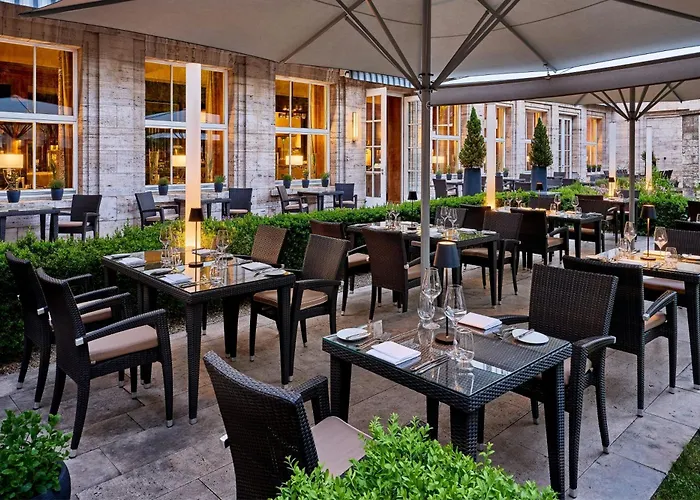 Elephant Weimar, Autograph Collection 5* فايمر