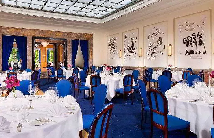 Elephant Weimar, Autograph Collection