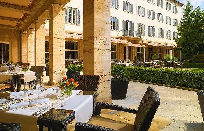 Elephant Weimar, Autograph Collection